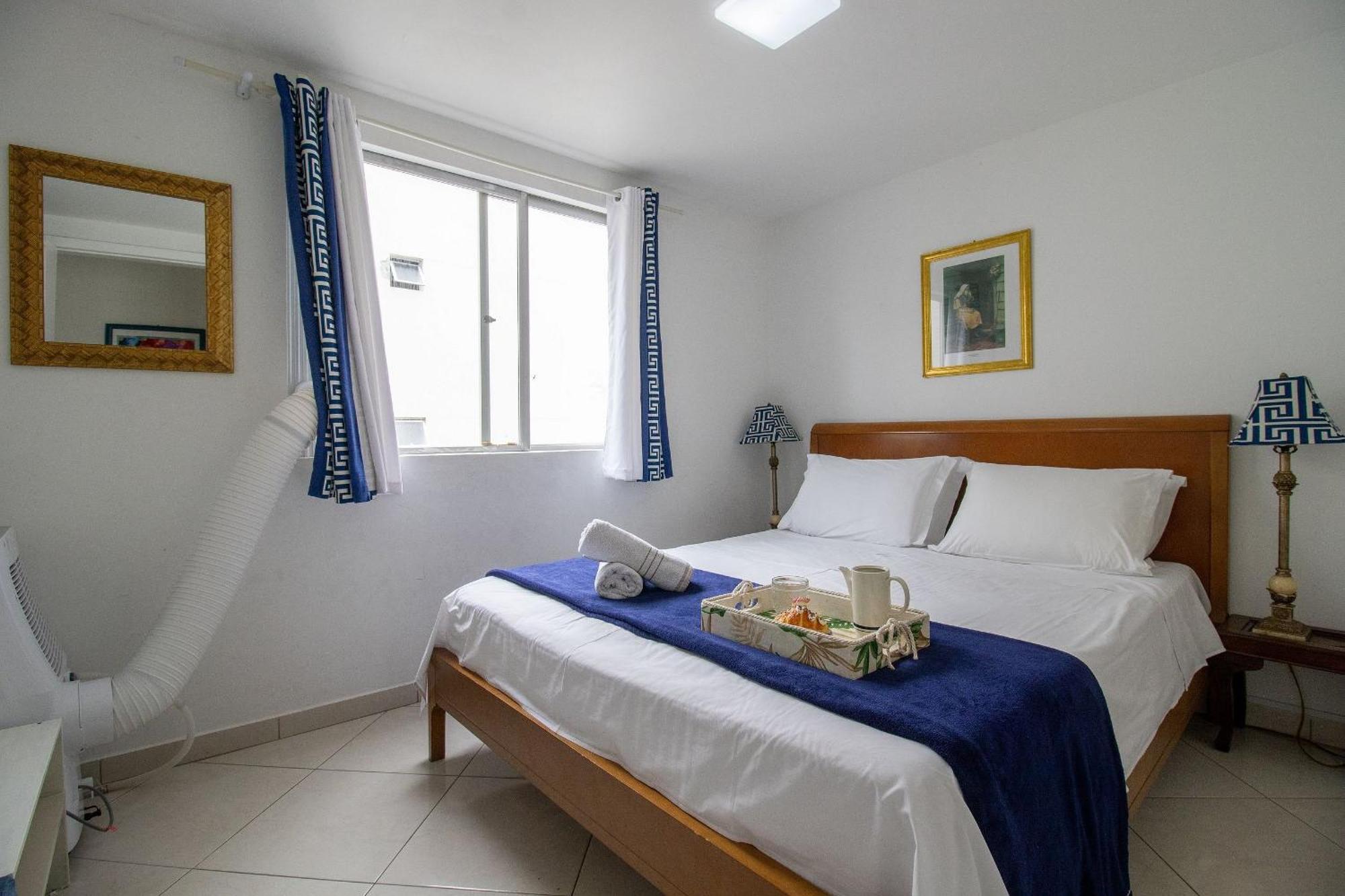 Anc112 - Quadra Mar, 3 Dorm, Sacada, Garagem * Balneario Camboriu
